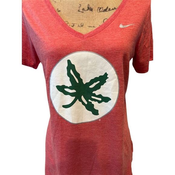 *3/$15 Nike Women's  Dri-Fit T-Shirt Red Size L - Picture 2 of 8